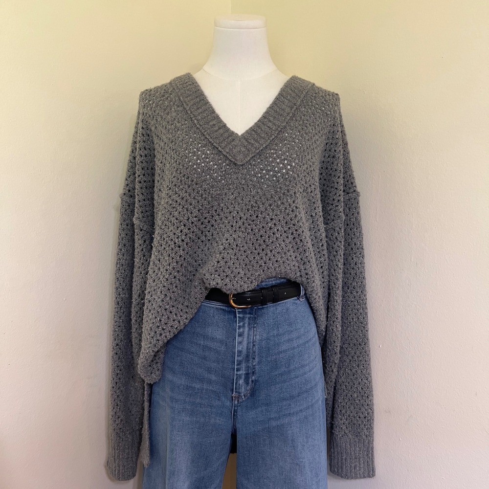 Aerie Womens Gray Oversized V-Neck Pointelle Knit Sweater Size L Slouchy Cozy